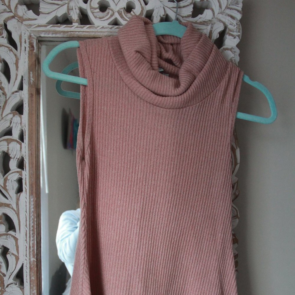 She + Sky Pink Sweater Halter Top